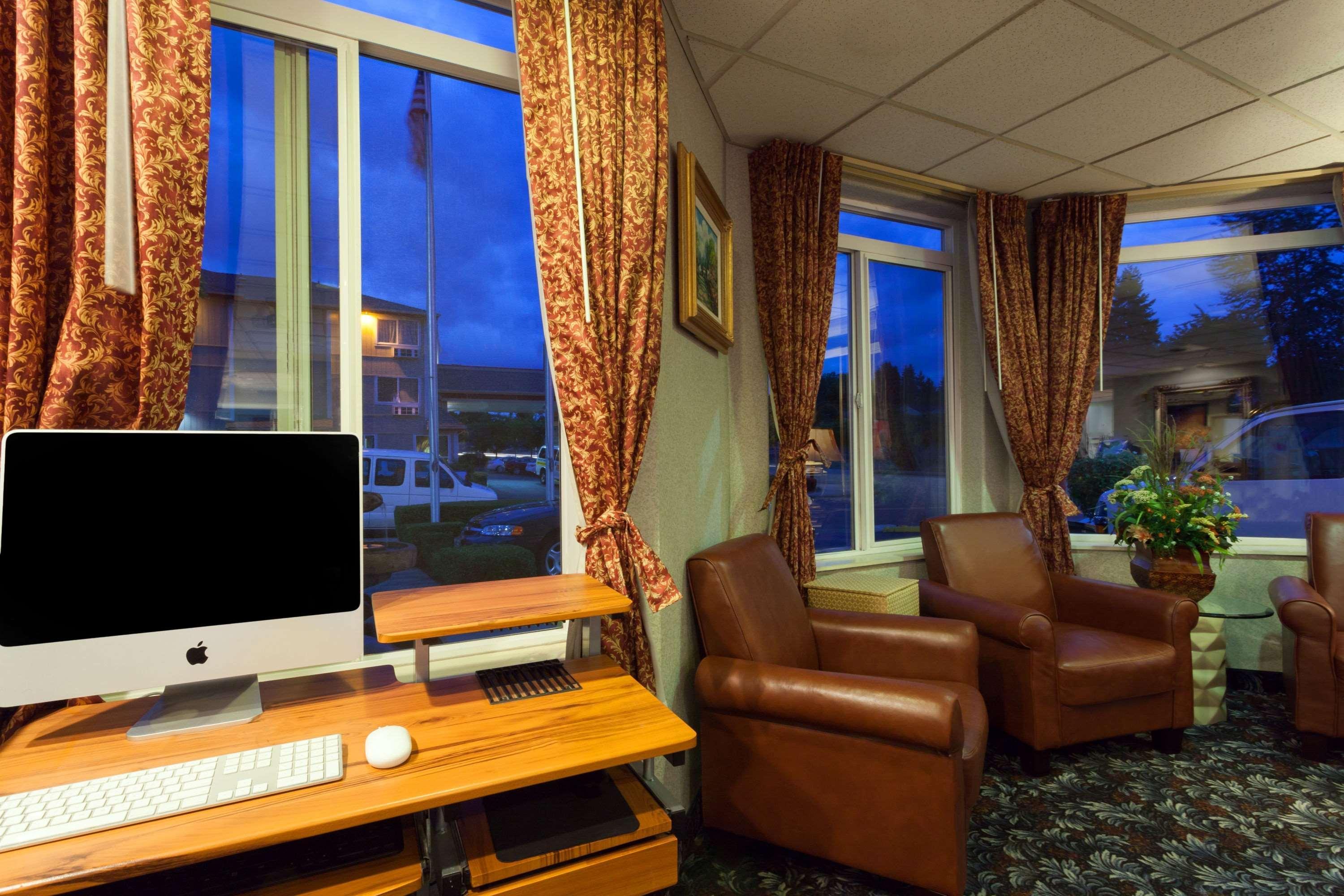 Hotel Ramada Limited Airport Tukwila Exterior foto
