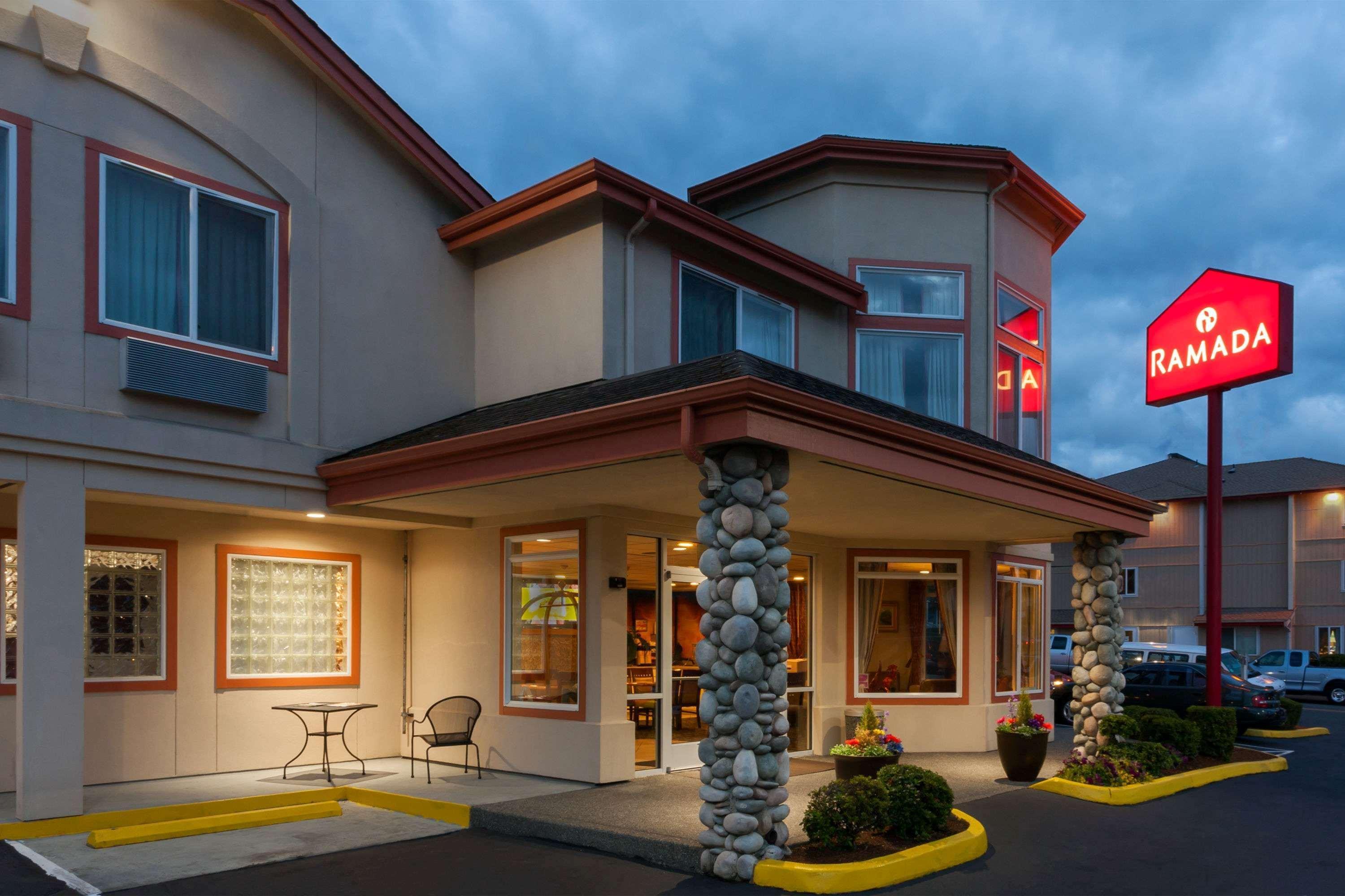 Hotel Ramada Limited Airport Tukwila Exterior foto